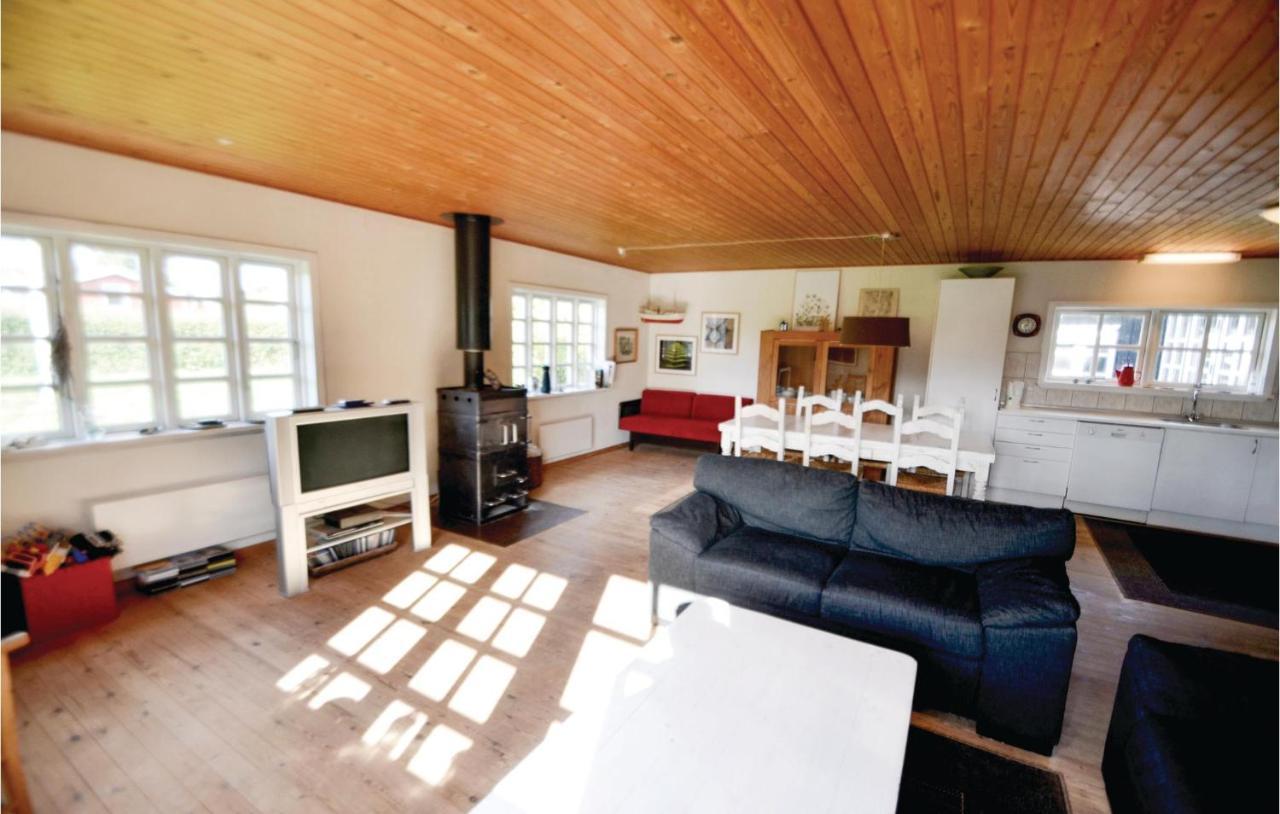 Nice Home In Knebel With Kitchen ภายนอก รูปภาพ