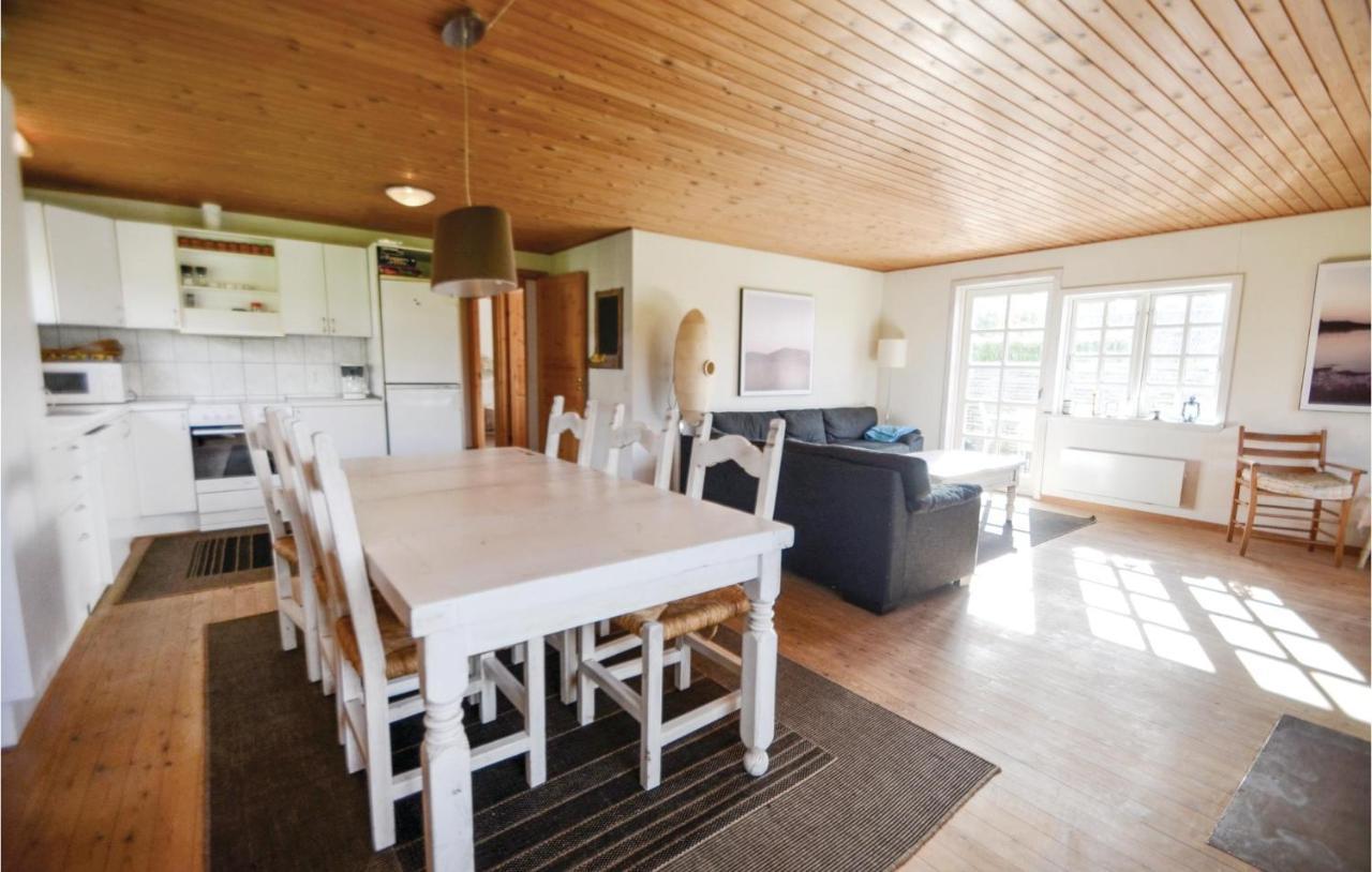 Nice Home In Knebel With Kitchen ภายนอก รูปภาพ