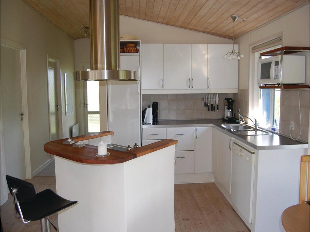 Nice Home In Knebel With Kitchen ภายนอก รูปภาพ